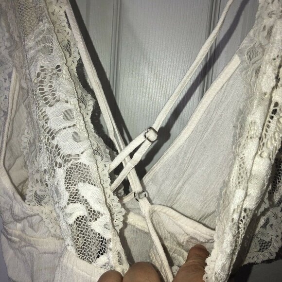 FOREVER 21  Ivory Lace Overlay Adjustable Straps Bralette Top Sz S - Picture 9 of 10